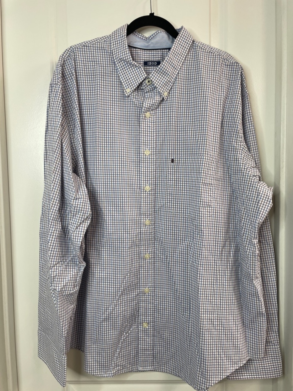 Izod Men’s White and Blue Windowpane Button-Down Shirt